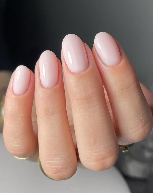 ¿Uñas frágiles? La Base Rubber es tu solución Treatwell