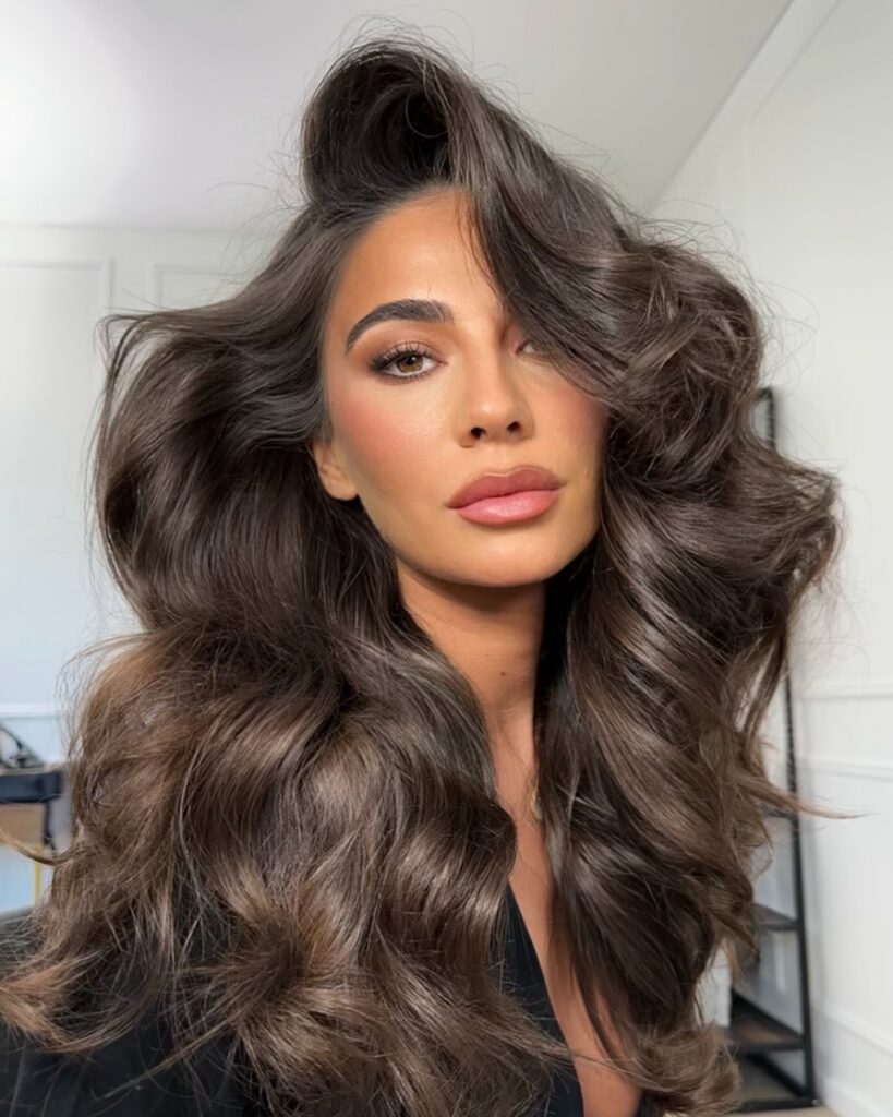 Tendencias de belleza para la primavera de 2026 - Capas años 90 - @natalieannehair | Treatwell